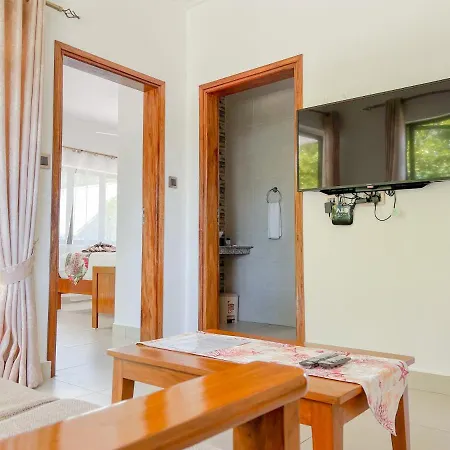 Palm Holiday Apartments Grand Anse  Exterior photo